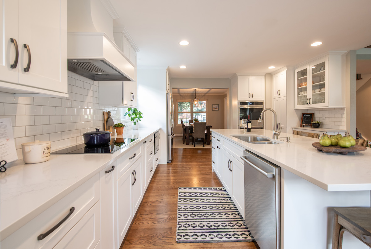 kitchen-design-white-cabinets-tile-backsplash